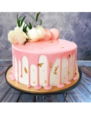 Drip Cake z Różową Polewą